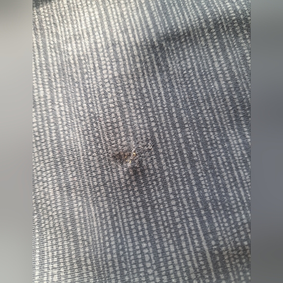 PINK Victoria's Secret Charcoal Capri Leggings - Picture 6 of 11